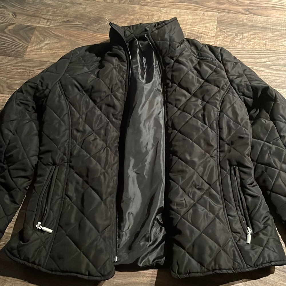 black puffer jacket